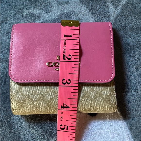 Coach Pink and Beige Signature Wallet new - Picture 14 of 14